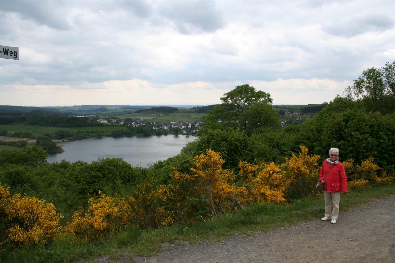 Location Panoramagreen Burg Reuland Luaran gambar